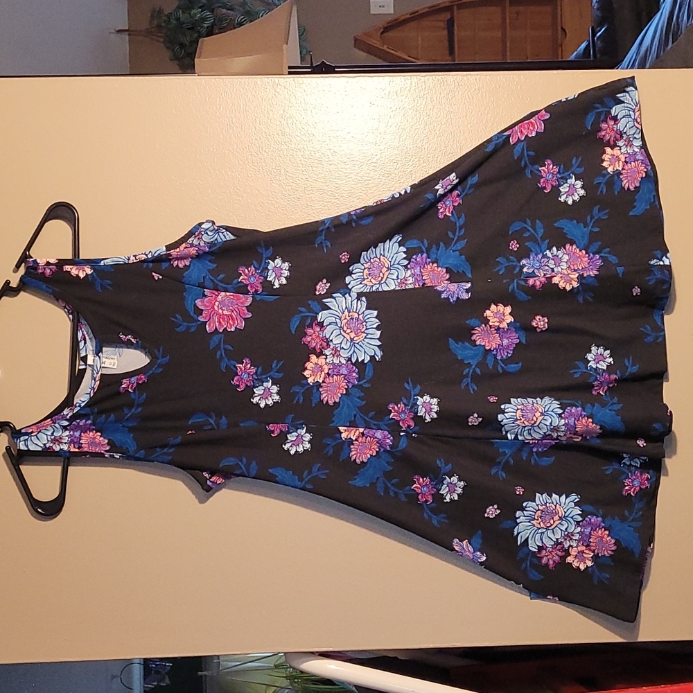 Mudd Womens Medium bold bright floral flowy keyhole sleeveless casual dress